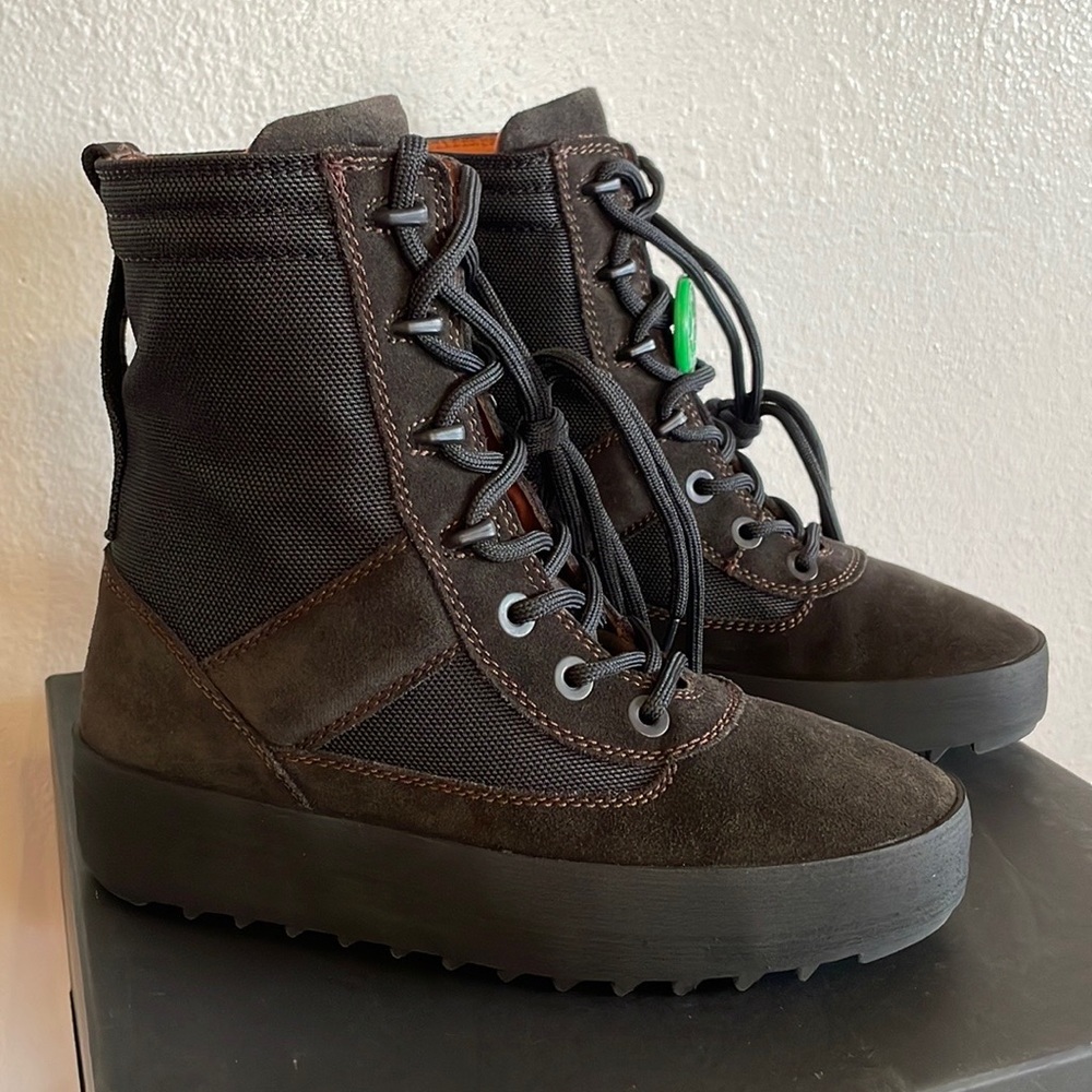 Yeezy Military Boots Season 3 “Onyx”